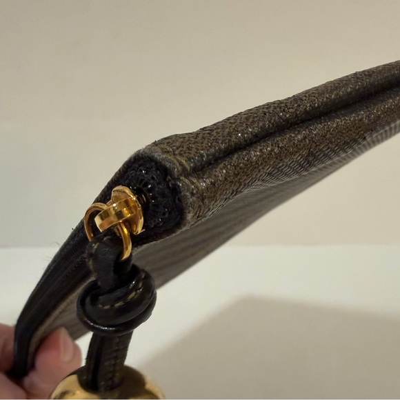 Fendi Leather Pequin Thin Striped Clutch, Pouch, Makeup Bag Vintage EUC - Picture 4 of 16